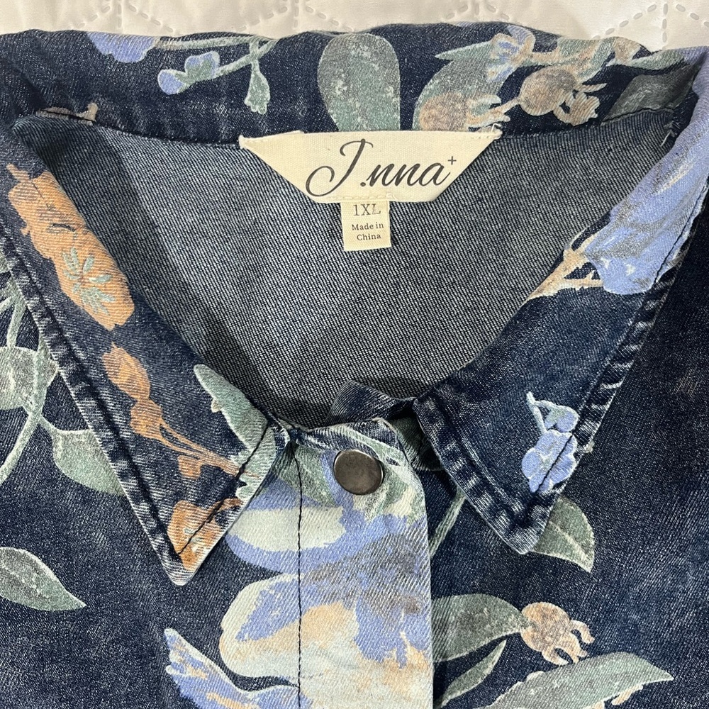 J.NNA Floral Denim Jacket 1XL Blue Cottagecore Oversized Button Front NWT - Picture 2 of 13